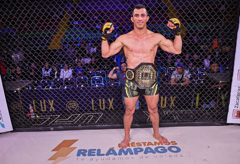 Cebollero Delgado retuvo el título pluma LUX.