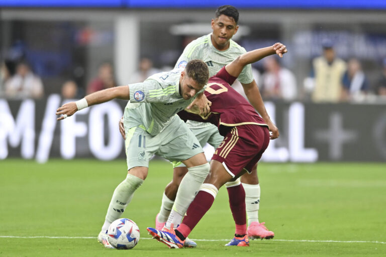 mexico vs venzuela (2)