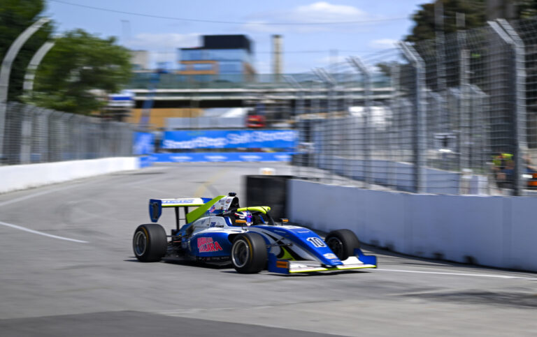 Doble Top 10 para Garciarce en Toronto.