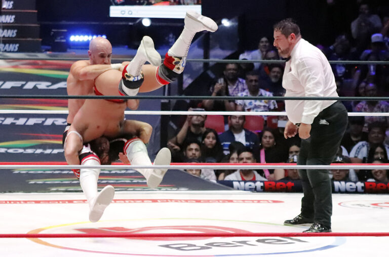 claudio castagnoli vs volador junior (1)