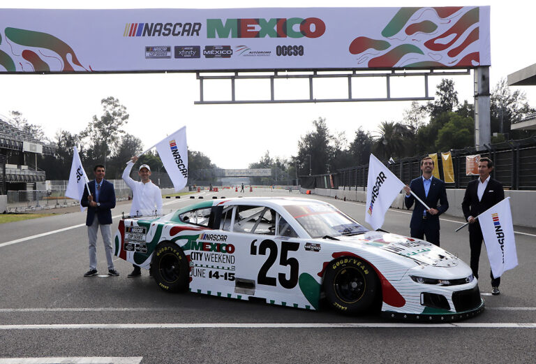 presentación de nascar cup series mexico 2025 (2)