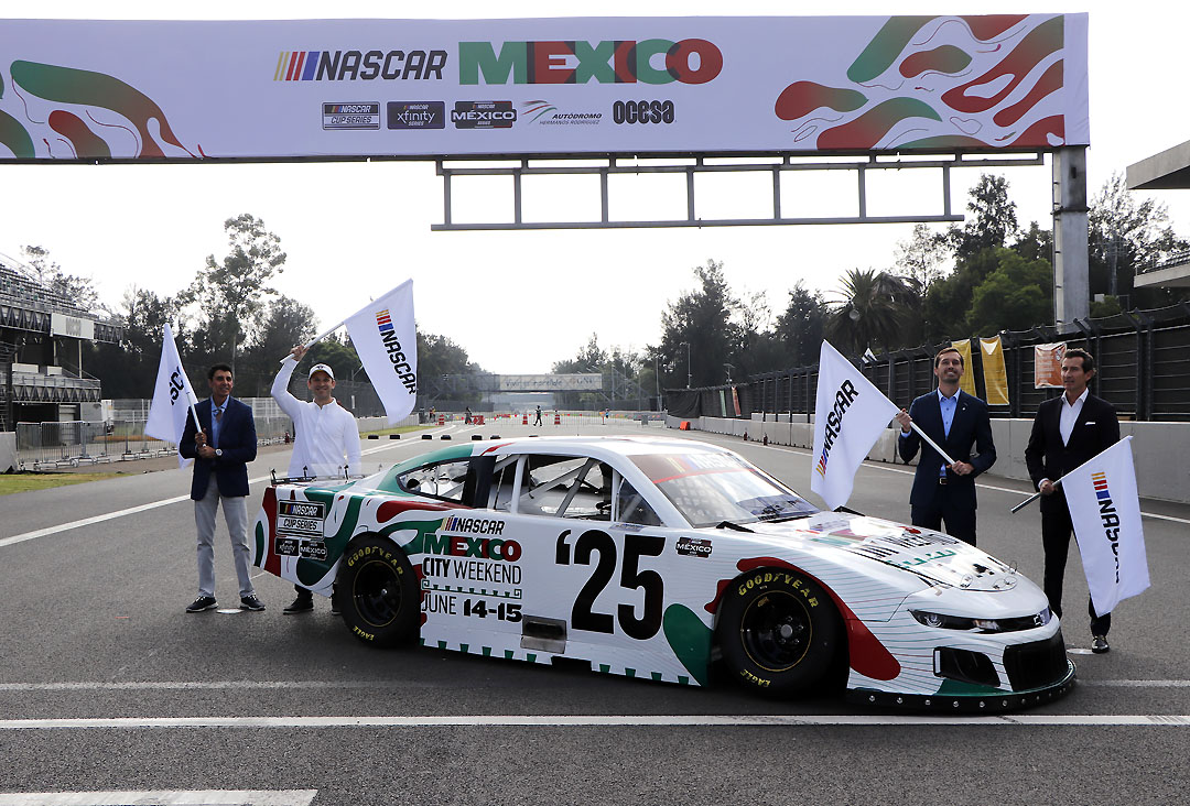 presentación de nascar cup series mexico 2025 (2)