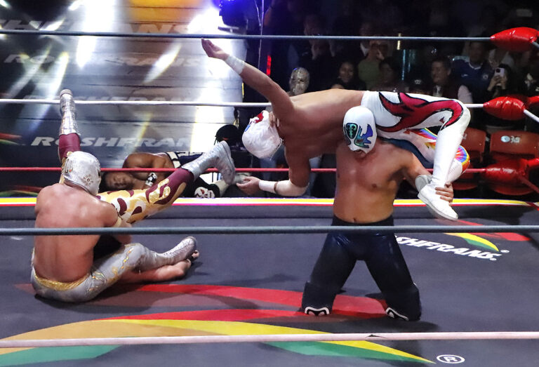 mistico y atlantis junior vs averno y soberano junior (1)