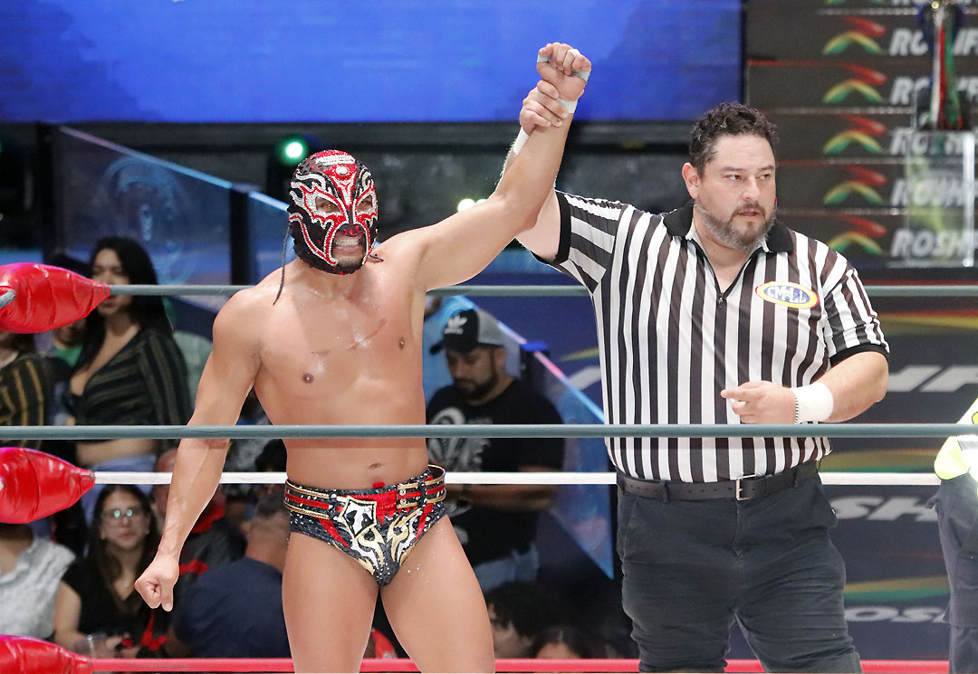 titan vs averno (1)