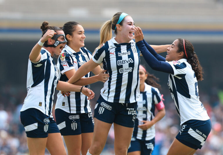 pumas femenil vs rayadas (1)