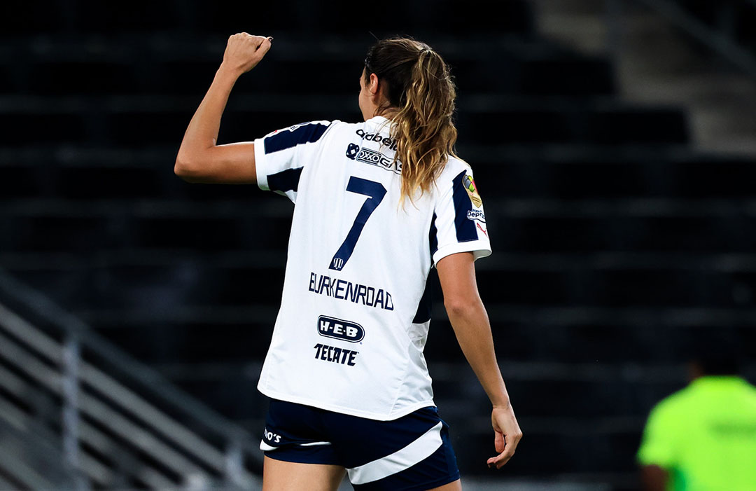 rayadas vs santos laguna (2)