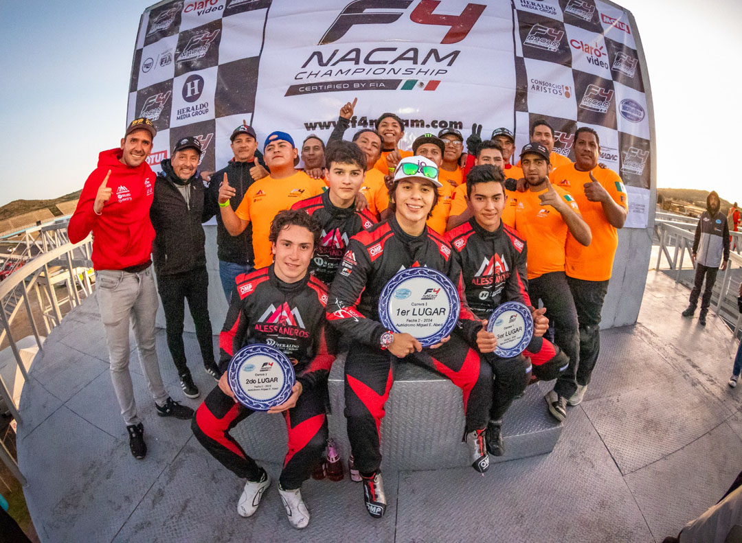 jose carlos hernandez - helio meza y alex bobadilla (1)