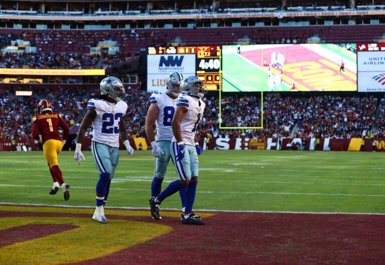 washington commanders vs dallas cowboys (4)
