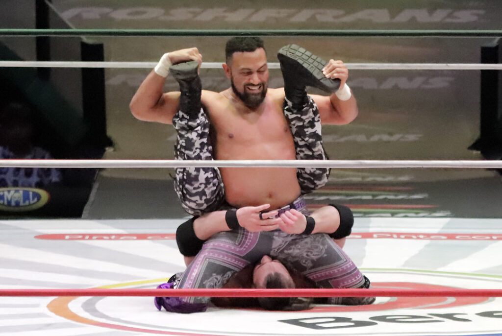 rocky romero vs flip gordon (1)