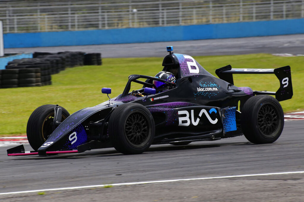 blac racing formula 5 (1)