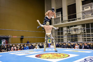 soberano junior vs mascara dorada (1)