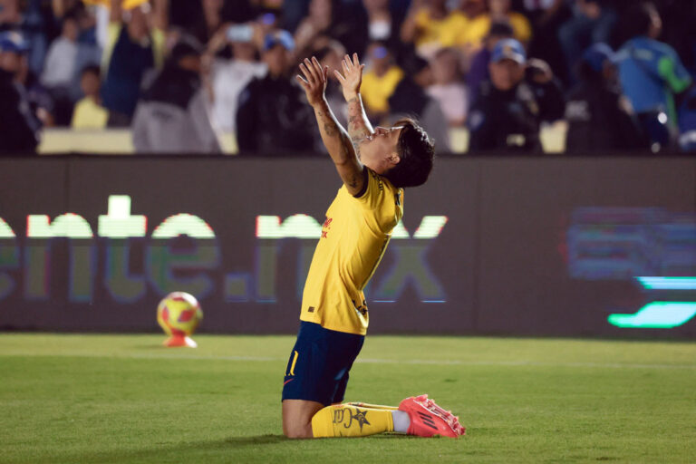 america vs tigres (2)