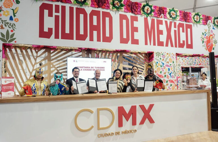 cmll en el tianguis turistico (1)