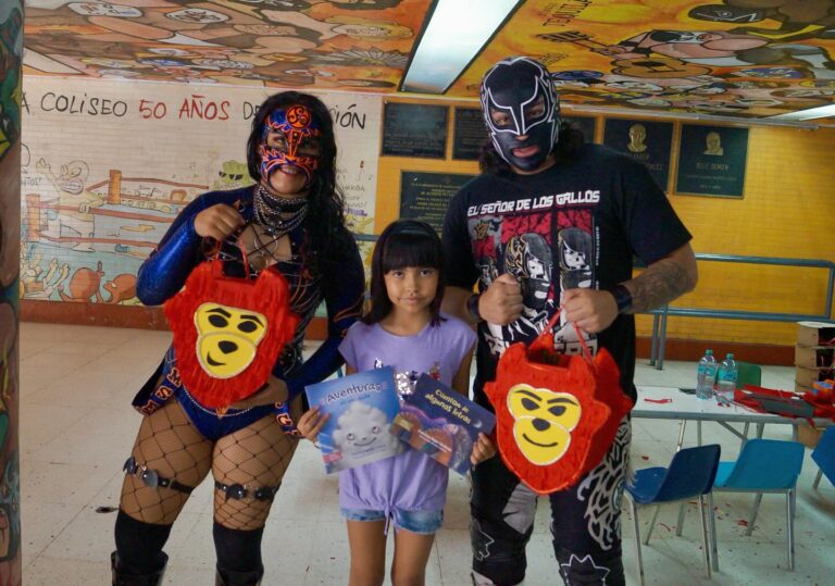 taller de piñatas en arena coliseo de guadalajara (3)