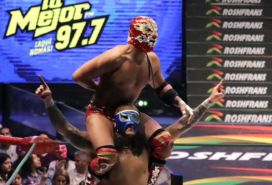 titan y zandokan junior (1)