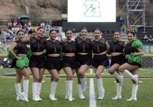 chicas rawr (1)