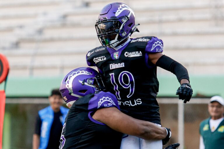 dinos vs raptors (3)