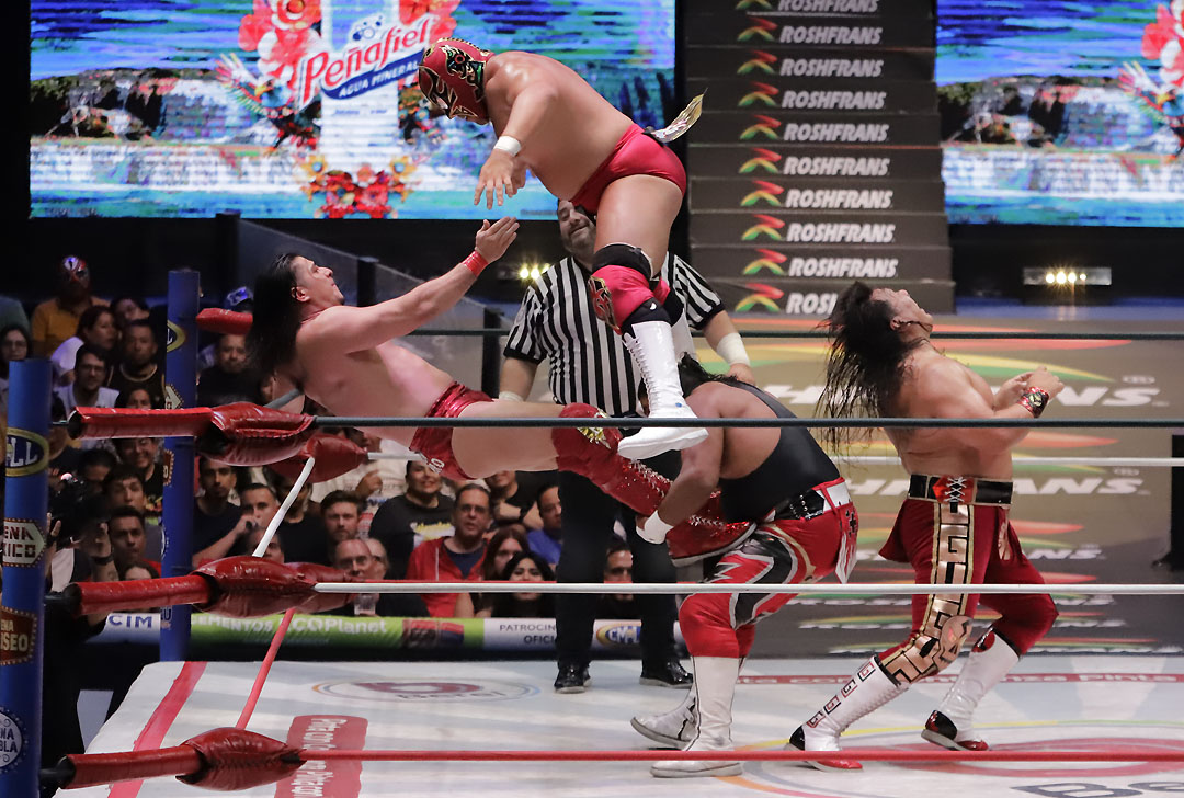 gran guerrero vs niebla roja (1)