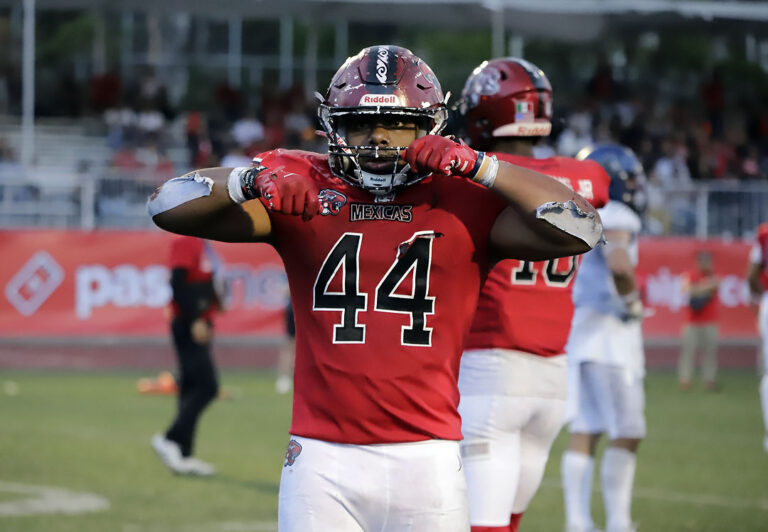 mexicas vs gallos negros de queretaro (1)