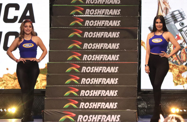 stephanie guerrero y gaby bau (1)