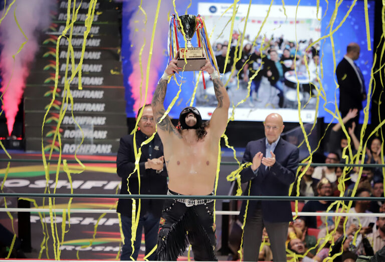 zandokan junior vs mascara dorada (1)