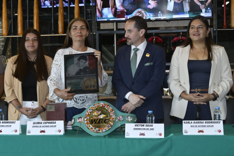 homenaje antonio avelar (2)