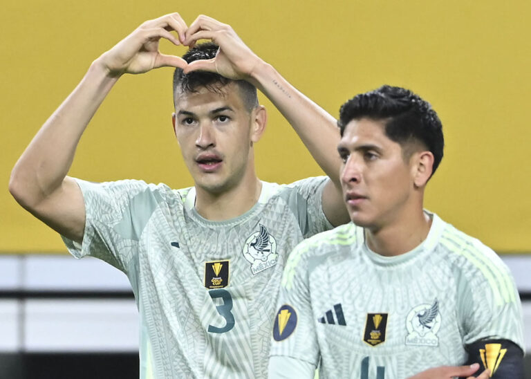 mexico vs surinam (1)