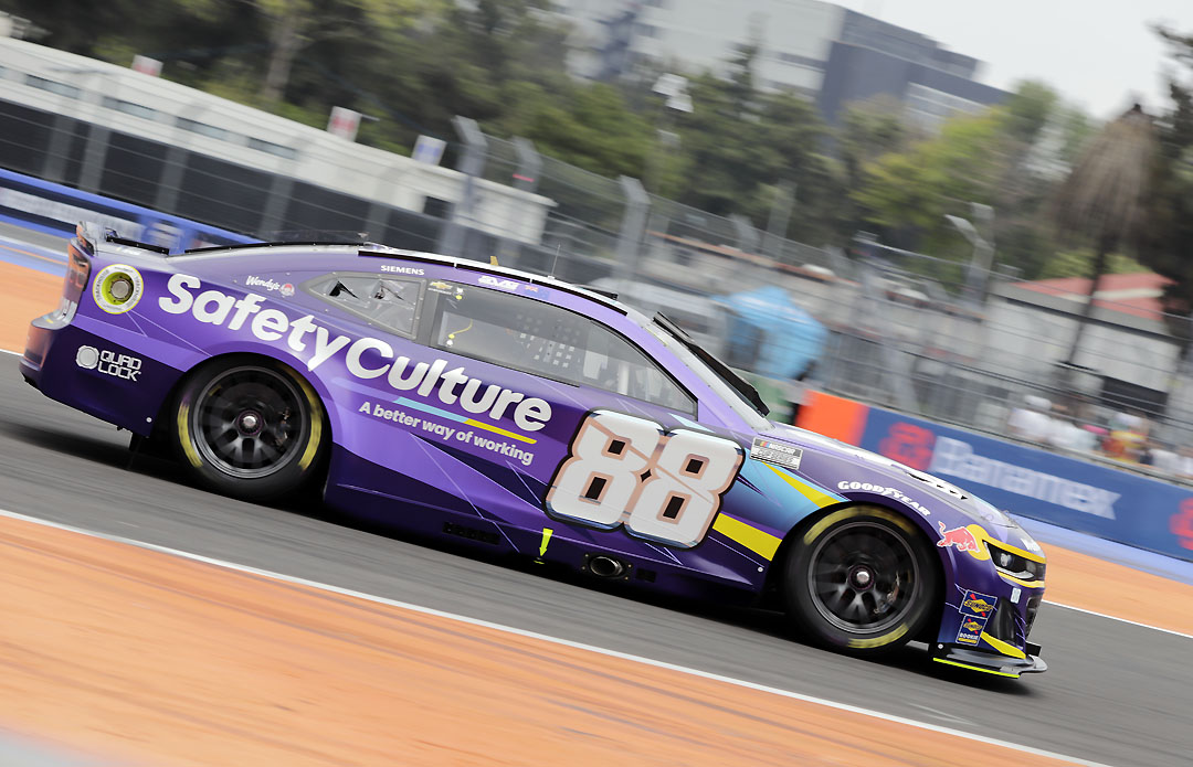 shane van gisbergen (2)