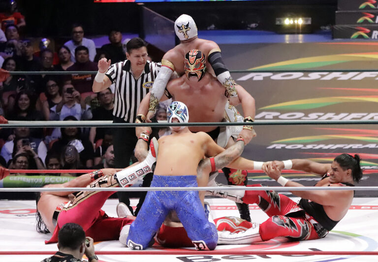 ultimo guerrero - stuka junior y gran guerrero vs mistico - atlantis junior y templario (1)