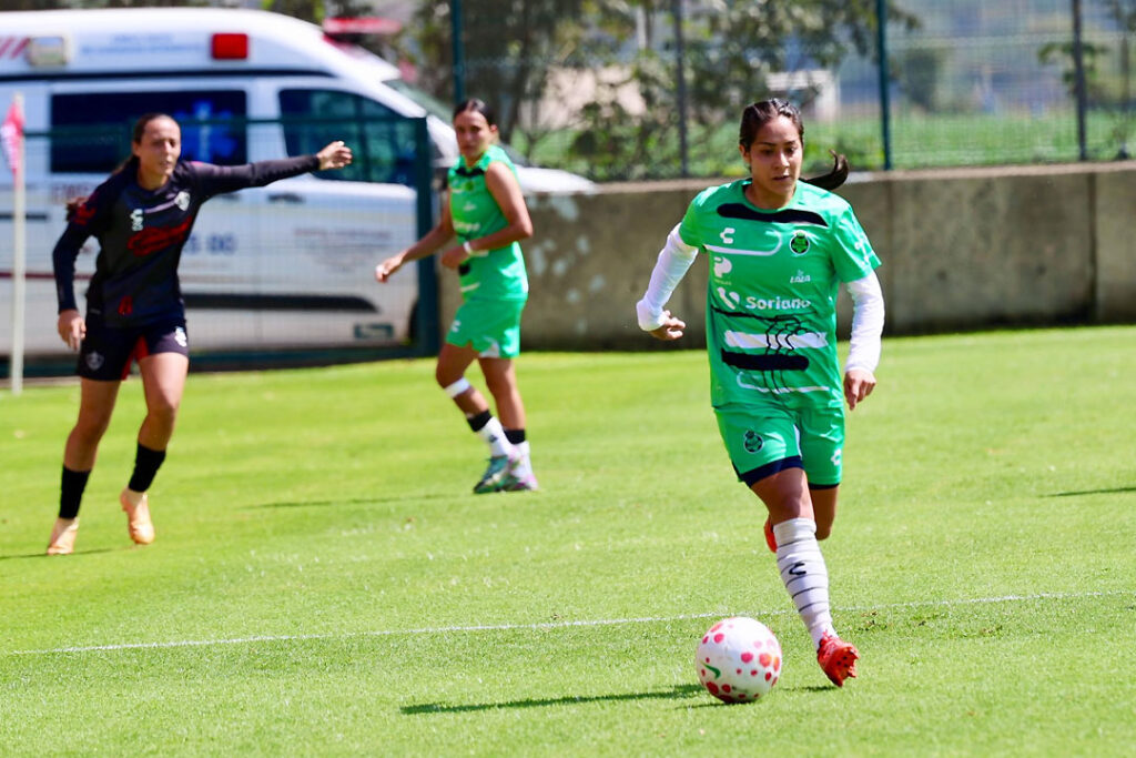 dania padilla (1)