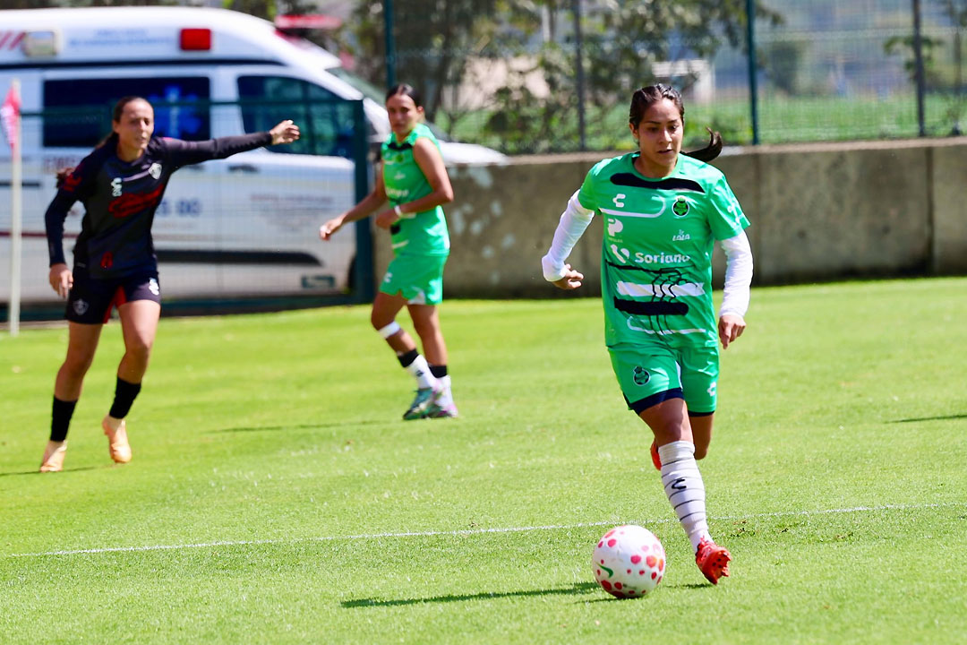dania padilla (1)