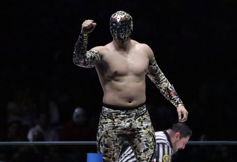mascara dorada (1)