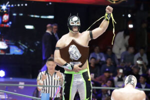 neon vs mascara dorada (1)