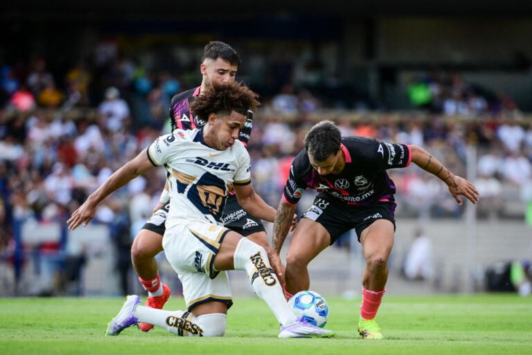 pumas vs puebla (1)