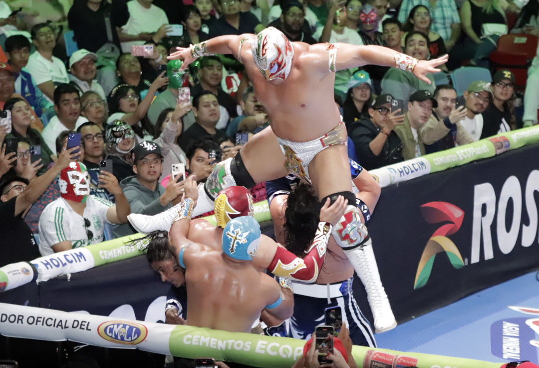 gran guerrero vs mascara dorada y mistico (1)