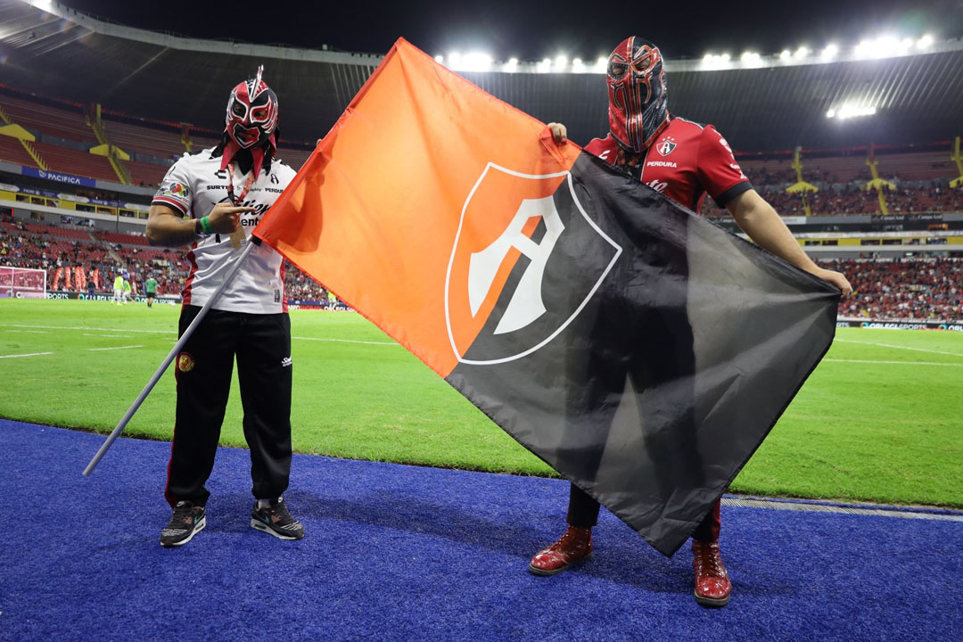 gallo junior y rafaga junior (1)