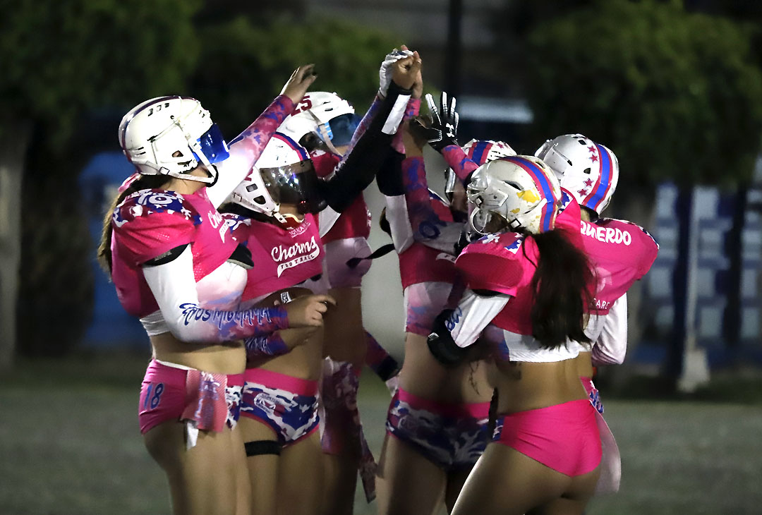 charms vs centinels (1)