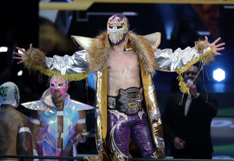 mascara dorada (1)