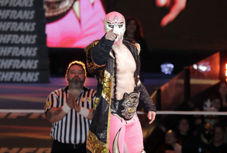 mascara dorada (1)