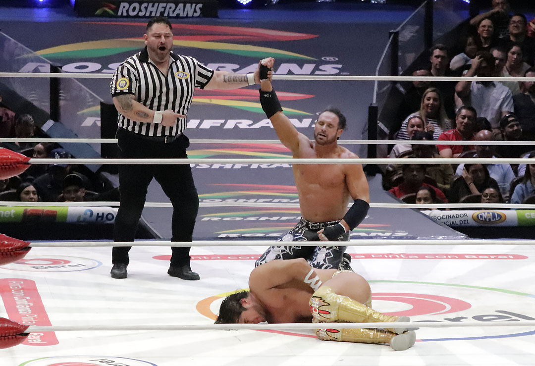 johnny consejo vs angel de oro (1)