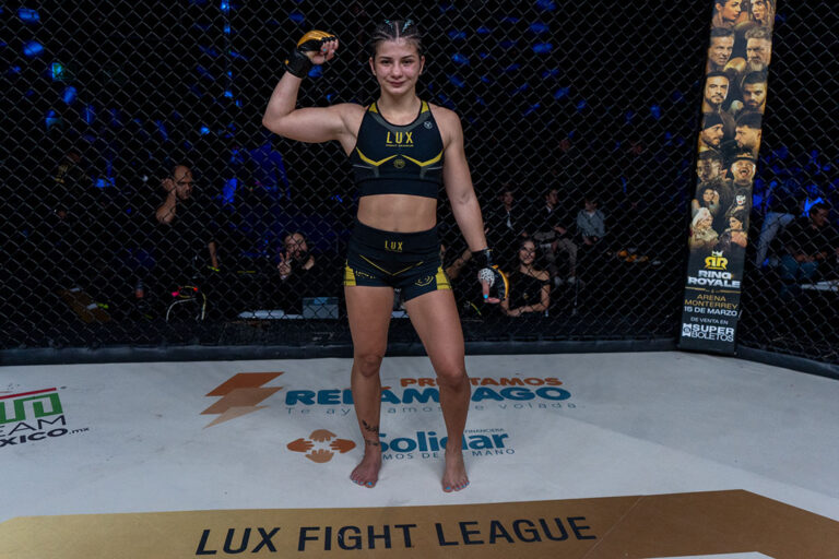 LUX59 Julieta Martínez VS Jessica Solis 1