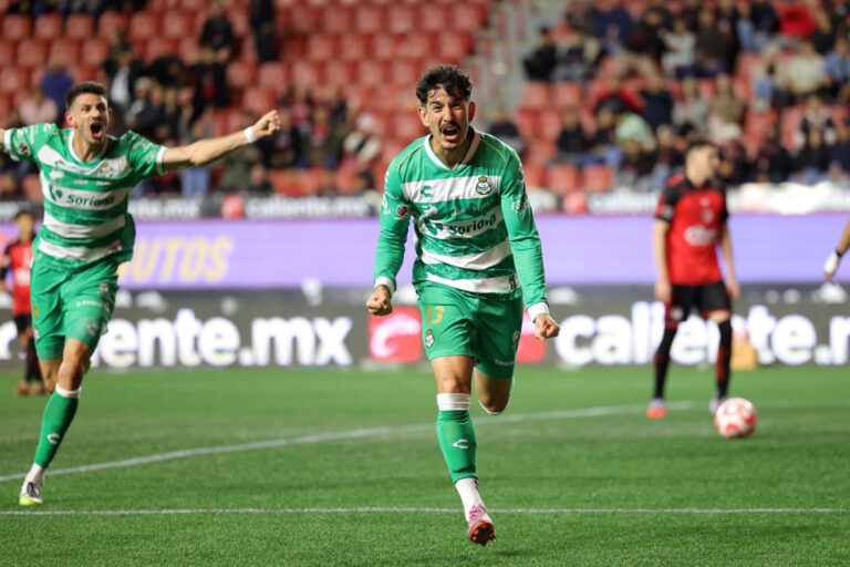 xolos vs santos laguna (2)