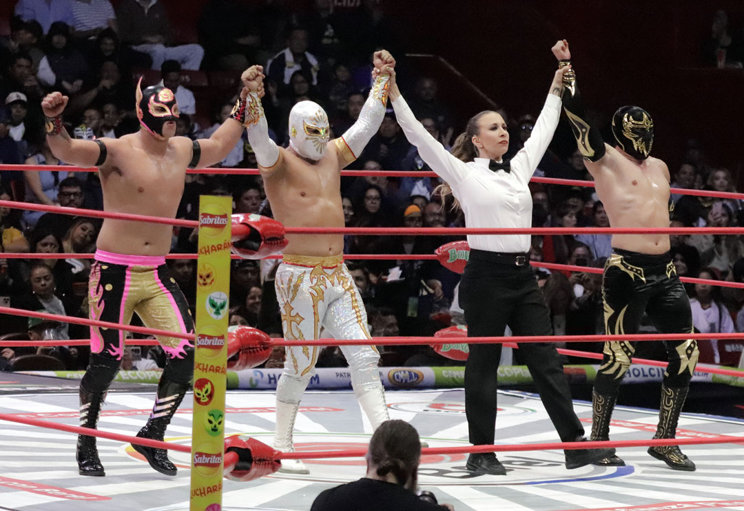 neon - mistico y mascara dorada (1)