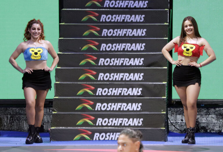 stephanie guerrero y sandy hernandez (2)