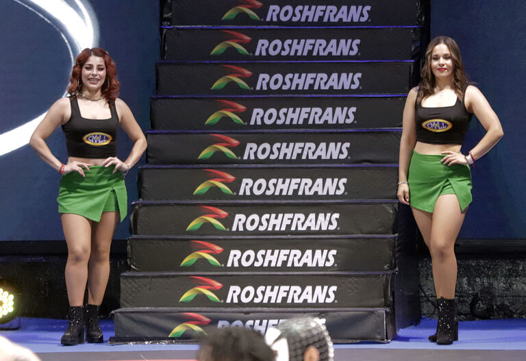 stephanie guerrero y sandy hernandez (1)