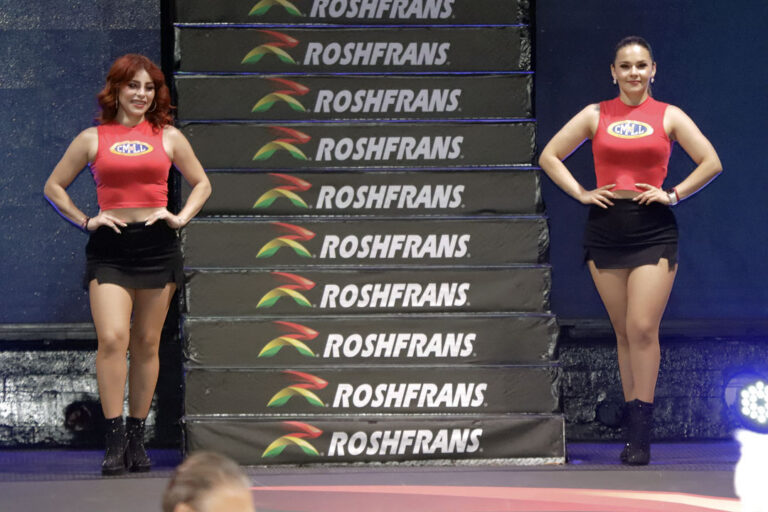 stephanie guerrero y sandy hernandez (1)