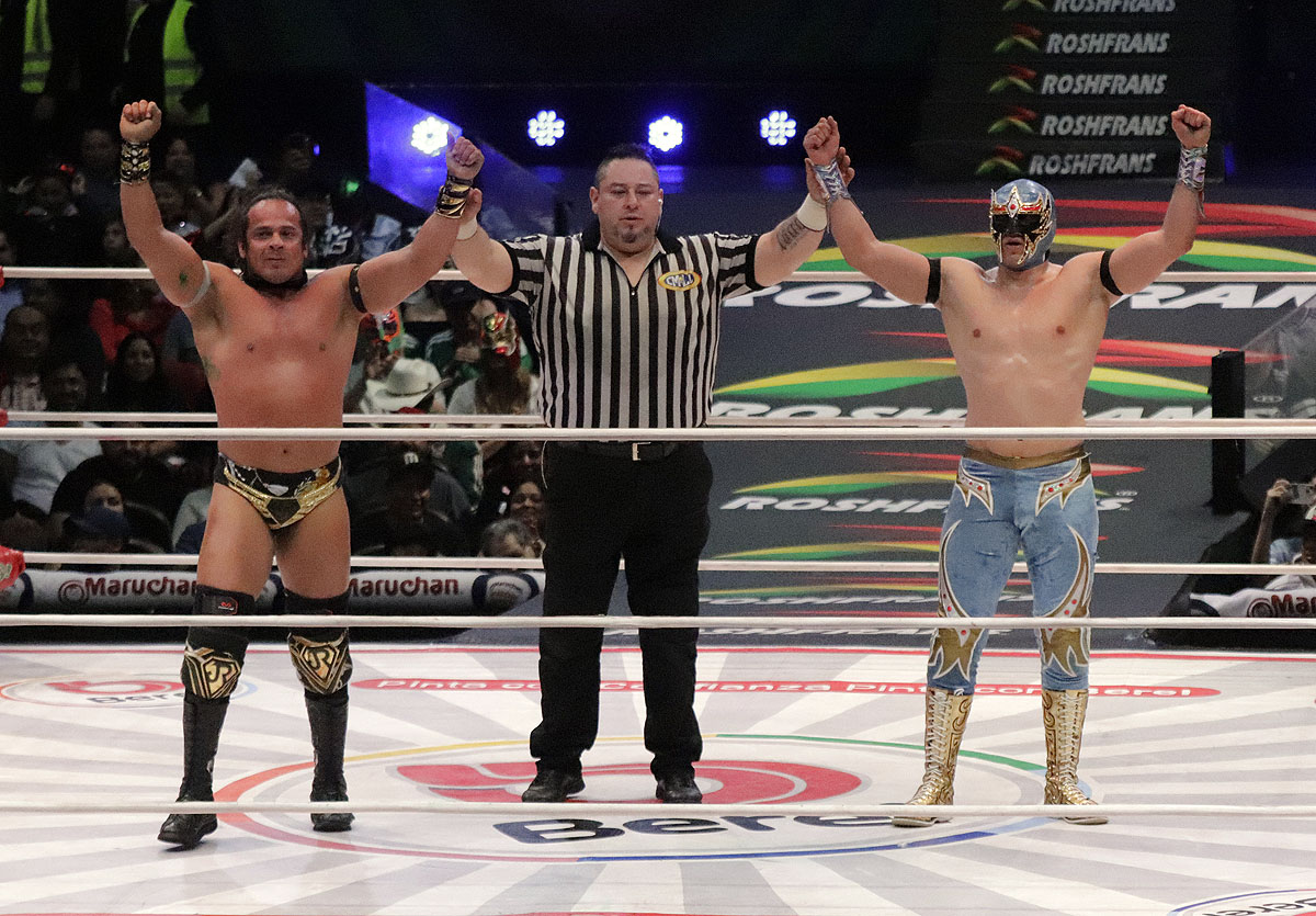 volador junior y mascara dorada (1)