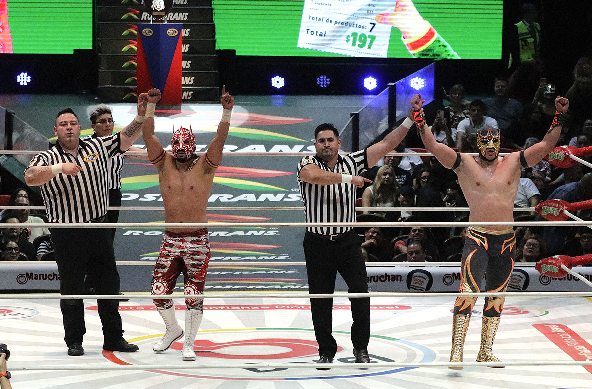komander y mascara dorada (1)