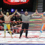 mascara dorada y neon (1)