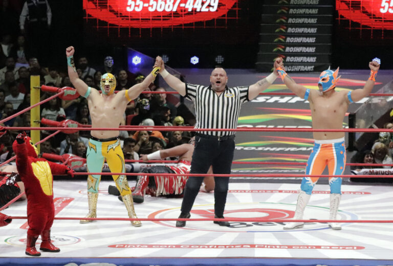 mascara dorada y neon (1)